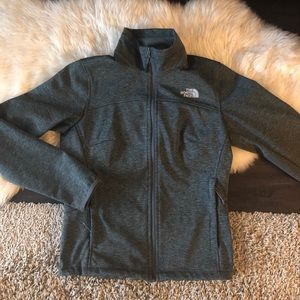 The North Face, Never Stop Exploring jacket